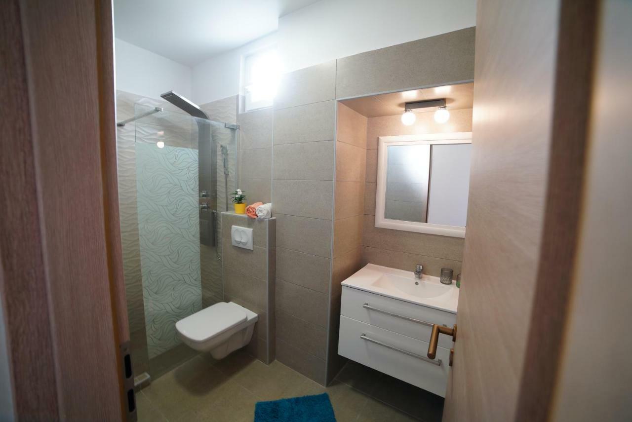 Korona Apartament *